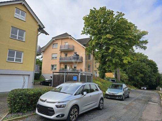 Ansicht Osten mit Straßenseite 