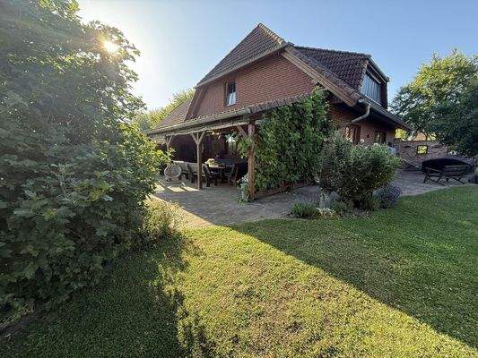 überdachte Westterrasse