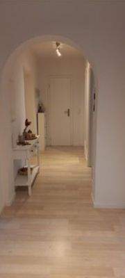 Lichtdurchfluteter Flur