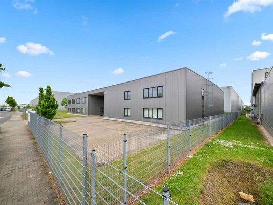 Außenansicht Halle (3)