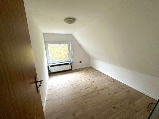 Dachgeschoss_Wohnung (2)