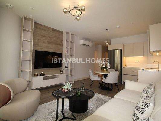 Centrally Located Flats in a Complex with Security in Kagithane