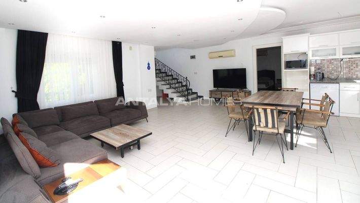 Detached Ready-to-Move House Near the Beach in Belek