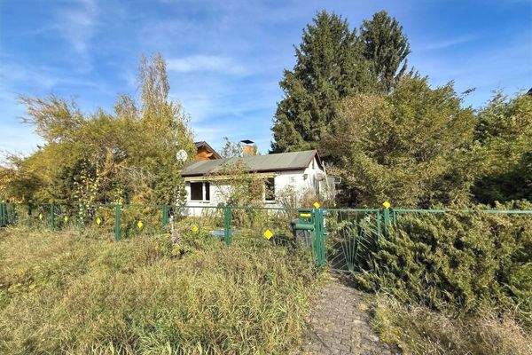 Grundstück Straßenseite