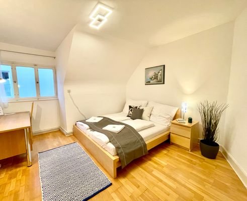 Schlafzimmer 2