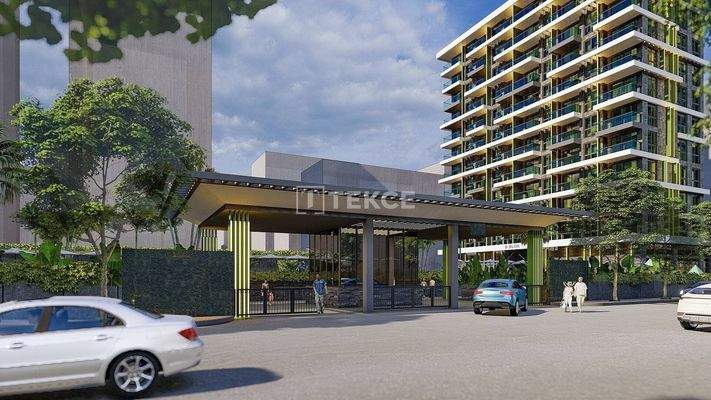 Seafront Real Estate with Views in a Complex in Alanya