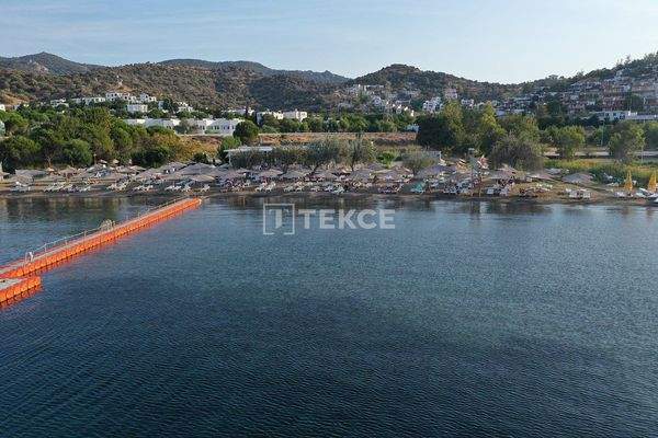 1+1 Apartments in a Beachfront Complex in İzmir Foça