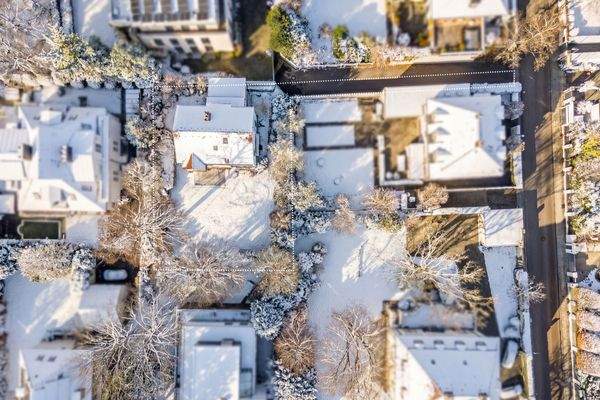 Grundstück mit Altbestand