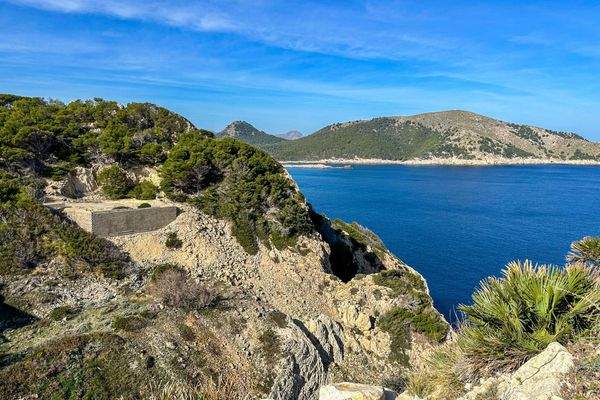 ...zum Strand von Cala Agulla 