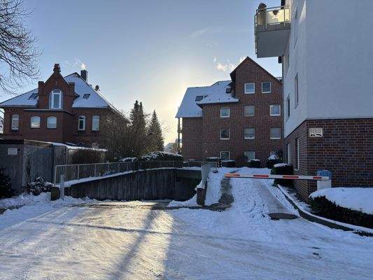 Zufahrt zum Tiefgaragenplatz