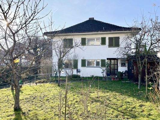 geräumige Stadtvilla mit viel Potenzial