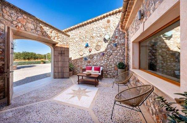 2591_04_Llucmajor_Finca_Eingang