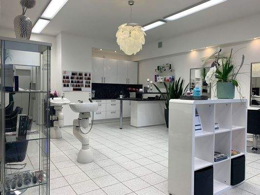 Ladenlokal - Friseursalon