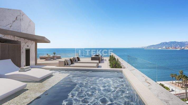 Elegant Apartments with Pool in a Prime Area of Málaga