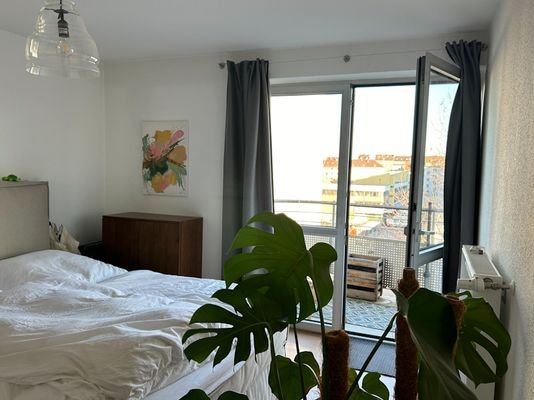 Schlafzimmer mit Zugang ...