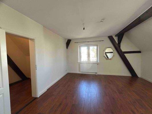 DG 1 Schlafzimmer mit Ankleide