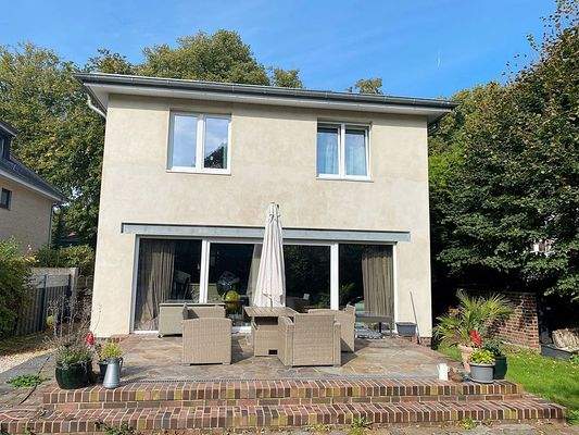 Rückansicht Anbau mit Terrasse 