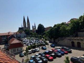 Blick auf die Kirchen.jpg