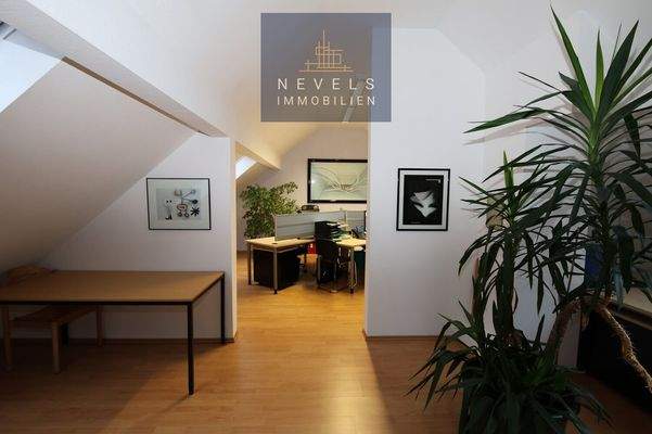 Büroraum Dachgeschoss 