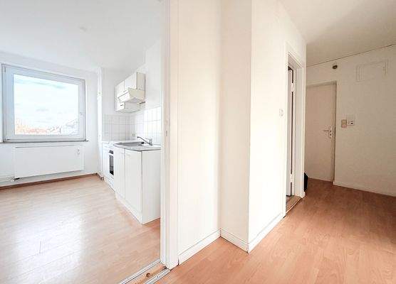 06 Flur _ Blick Küche