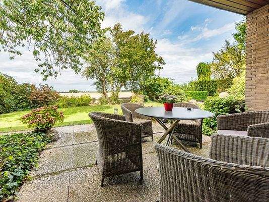 geschützter Terrassenbereich