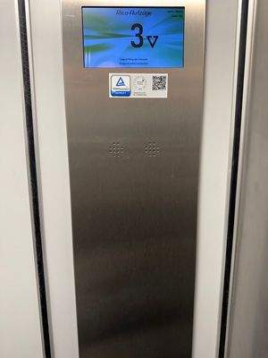 Aufzug Schalttafel.jpeg