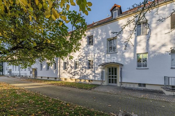 Böhlen b. Leipzig | Blick zum Hauseingang