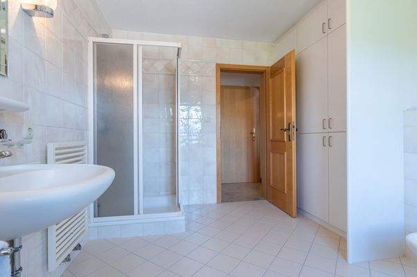 Tageslichtduschbad (2)