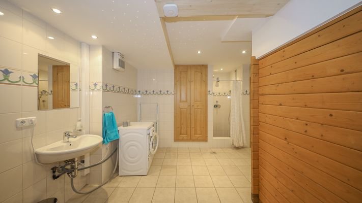 KITZIMMO-Großzügiges Haus mit 3 Wohnungen mieten - Immobilien St. Johann.