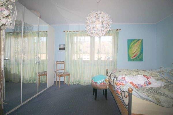 Mögliches Eltern-Schlafzimmer vorn OG