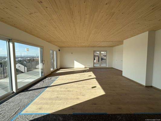 Wohn-/Essbereich mit offener Küche