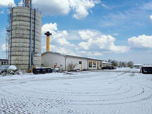 Ansicht mit Hochsiloturm