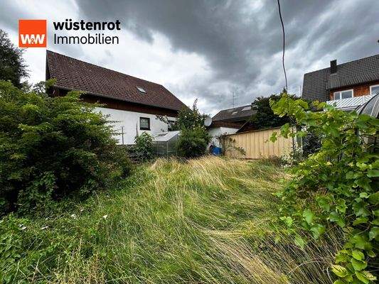 EG Garten: Ein Stück ungebändigtes Grün – ein Garten voller Freiheit und Platz zum Durchatmen