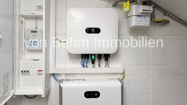 V008-2026_Photovoltaik-Wechselrichter-Batteriespeicher