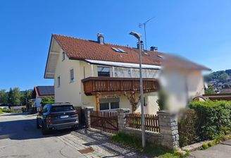 Blick zur Doppelhaushälfte