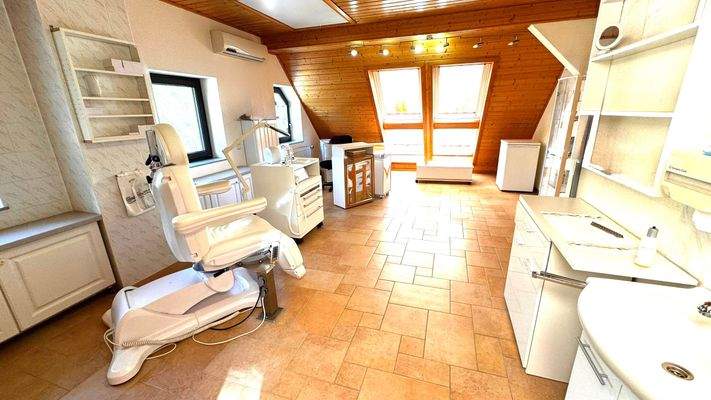 OG Kinderzimmer 2.JPEG