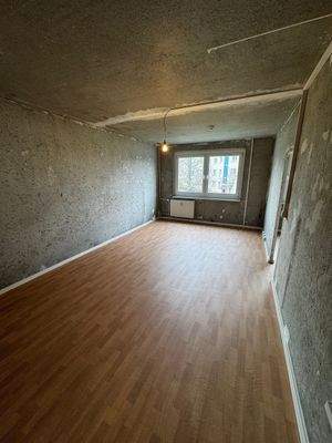 Renoviertes Zimmer innen