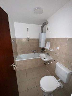 Badezimmer mit Badewanne