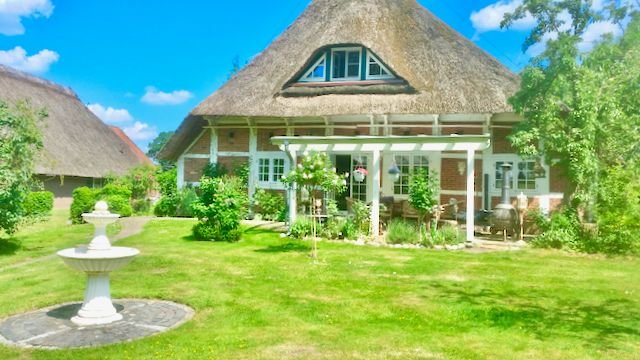 Wohnhaus Südwestseite mit überdachter Terrasse