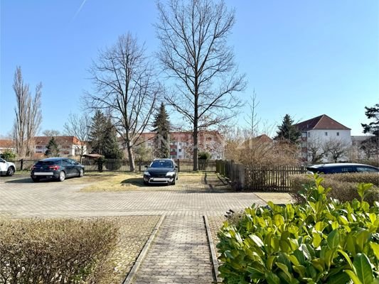 Hinterhof mit Außenstellplatz