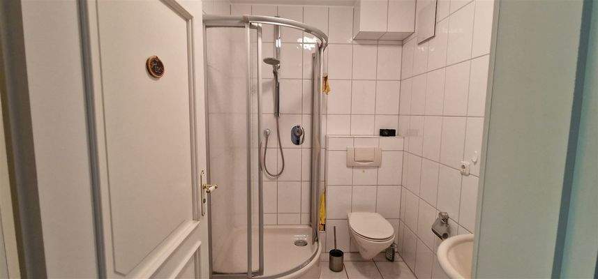 Gäste-Duschbad