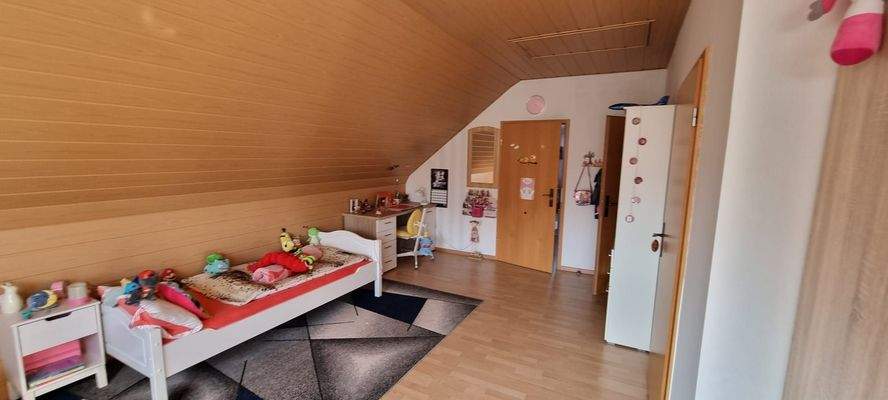 Flur / Kinderzimmer 1 OG