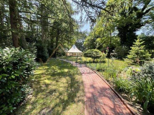 Parkänhliche Anlage