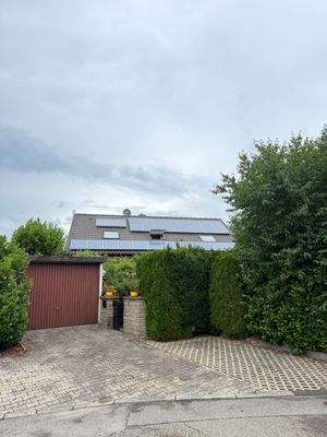 Garage u. Stellplätze, Ansicht Strasse