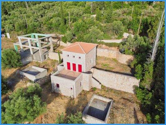 813b7f791e8649cbbd950048f2d790b5-original