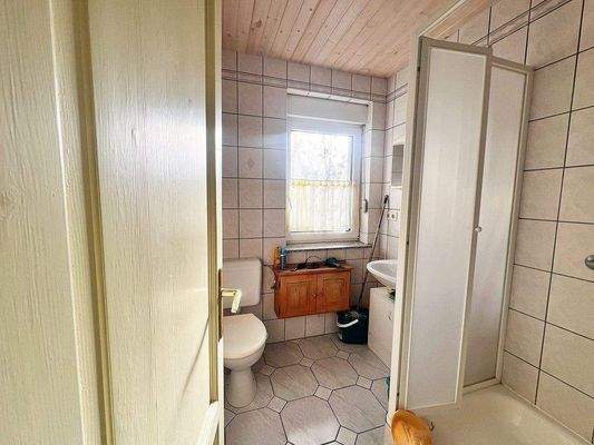 Duschbad EG Wohnküche.jpg