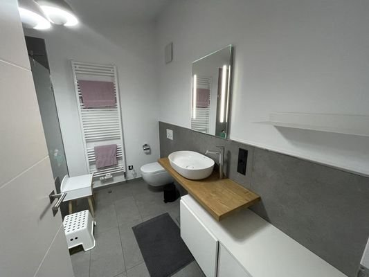 Wohnung-Gießen-Burgenring-16-50088-006-WE06-Badezi