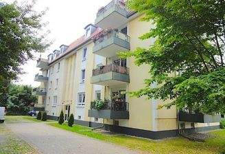 Aussenansicht: Auffahrt Grundstück 