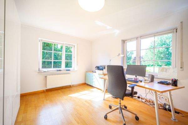 Gäste-/Arbeitszimmer