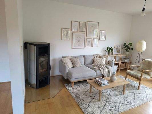 [KI-optimiertes Foto] Kaminofen im Wohnzimmer